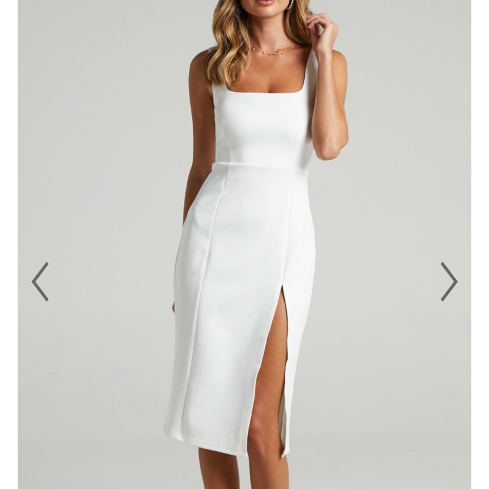 SQUARE NECK SPLIT MIDI DRESS IN WHITE. Size 4(S) NWT. Never worn. Still packaged